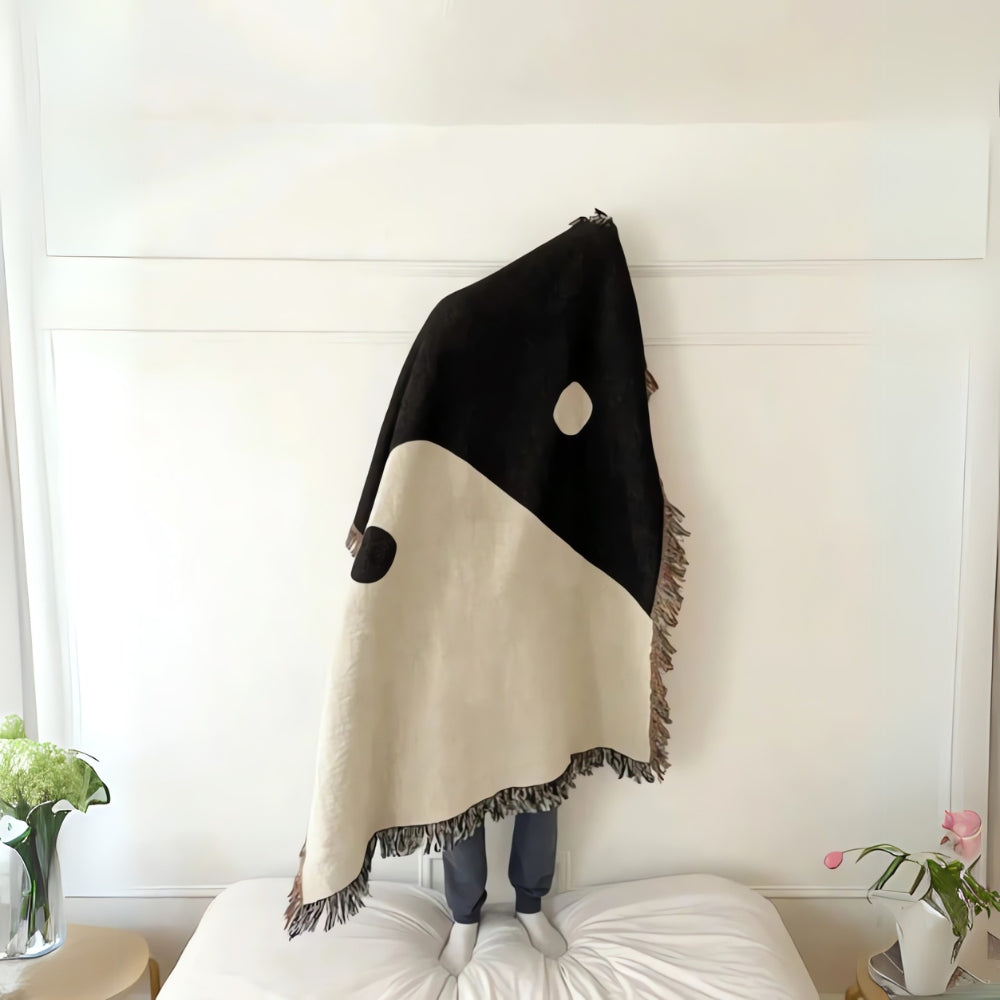 Skorter | Artistic Yin Yang Tapestry Throw Blanket