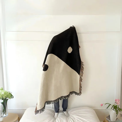 Skorter | Artistic Yin Yang Tapestry Throw Blanket