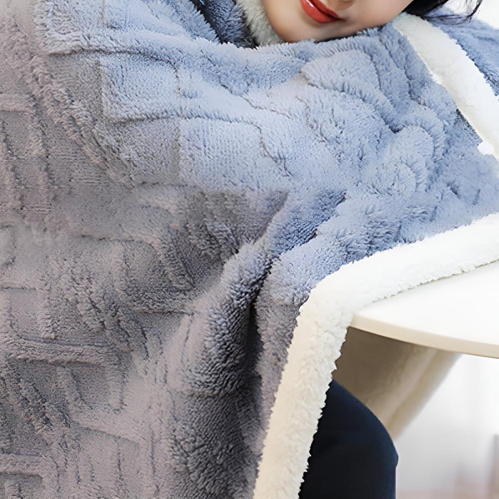 Skorter | Fluffy Comfort Cloak Blanket