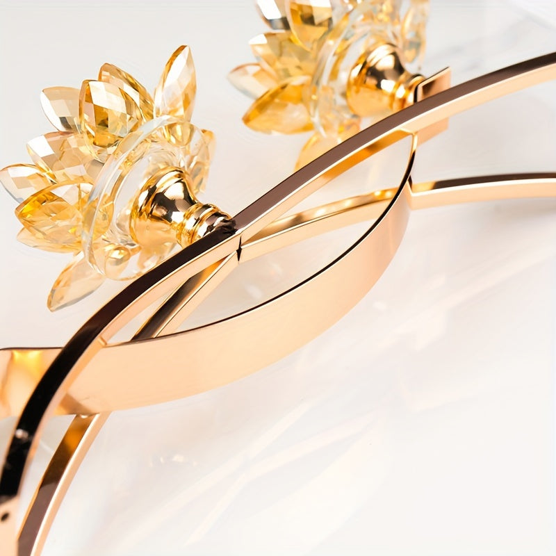 Skorter | 3-Armed Crystal Lotus Candle Holder - Elegant Table Decoration