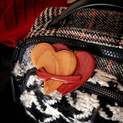 Skorter | A Hug From My Heart For You (Handmade Wood Carvings)