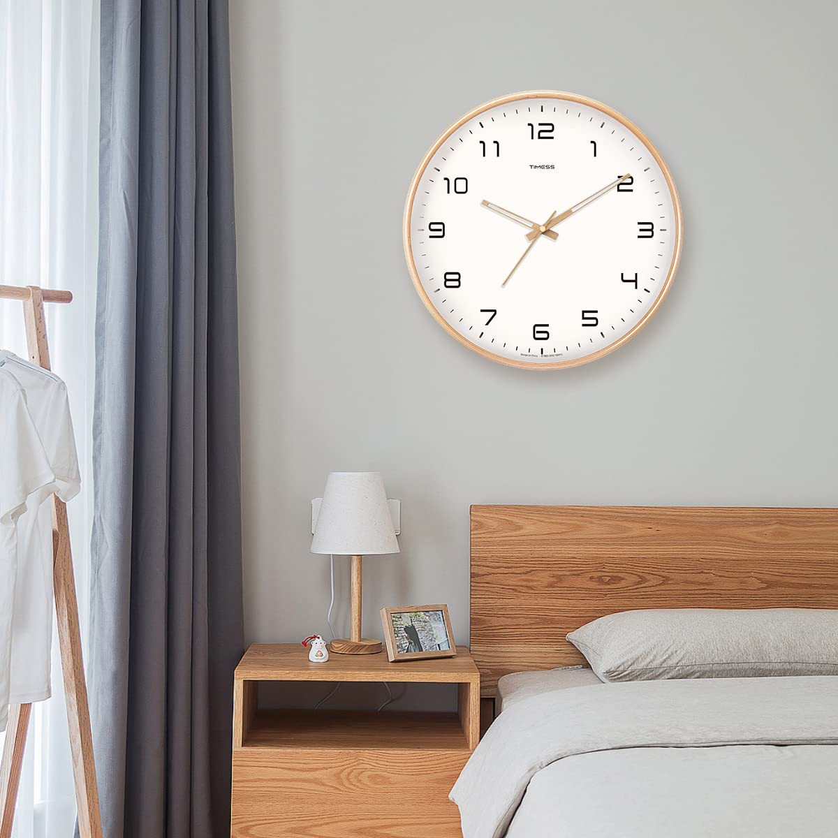 Skorter | Simple solid wood analog wall clock for home
