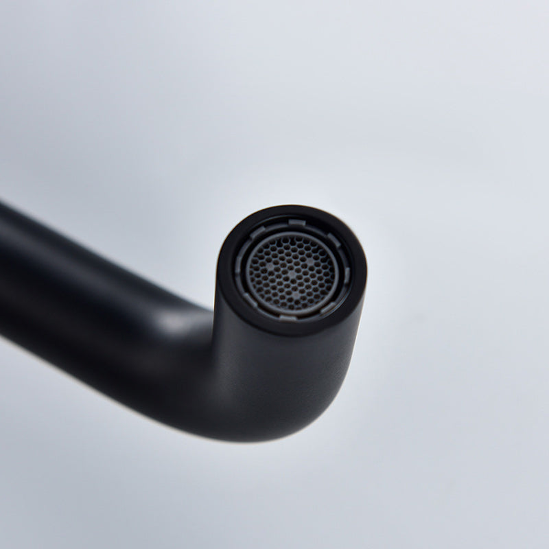 Skorter | 3 holes faucet 2 cross handle wall-mounted faucet for the bathroom