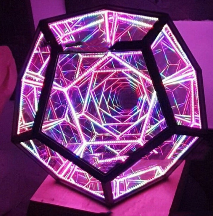 Skorter | Lampiq Dodecahedron Prism Lamp