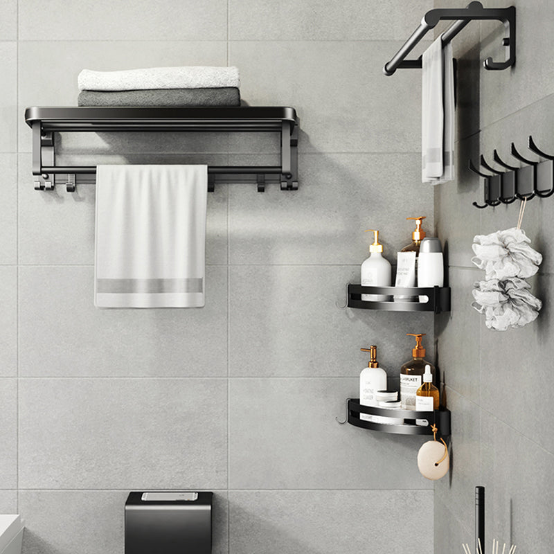 Skorter | Contemporary bathroom accessory set with black surface and bath shelf/towel bar