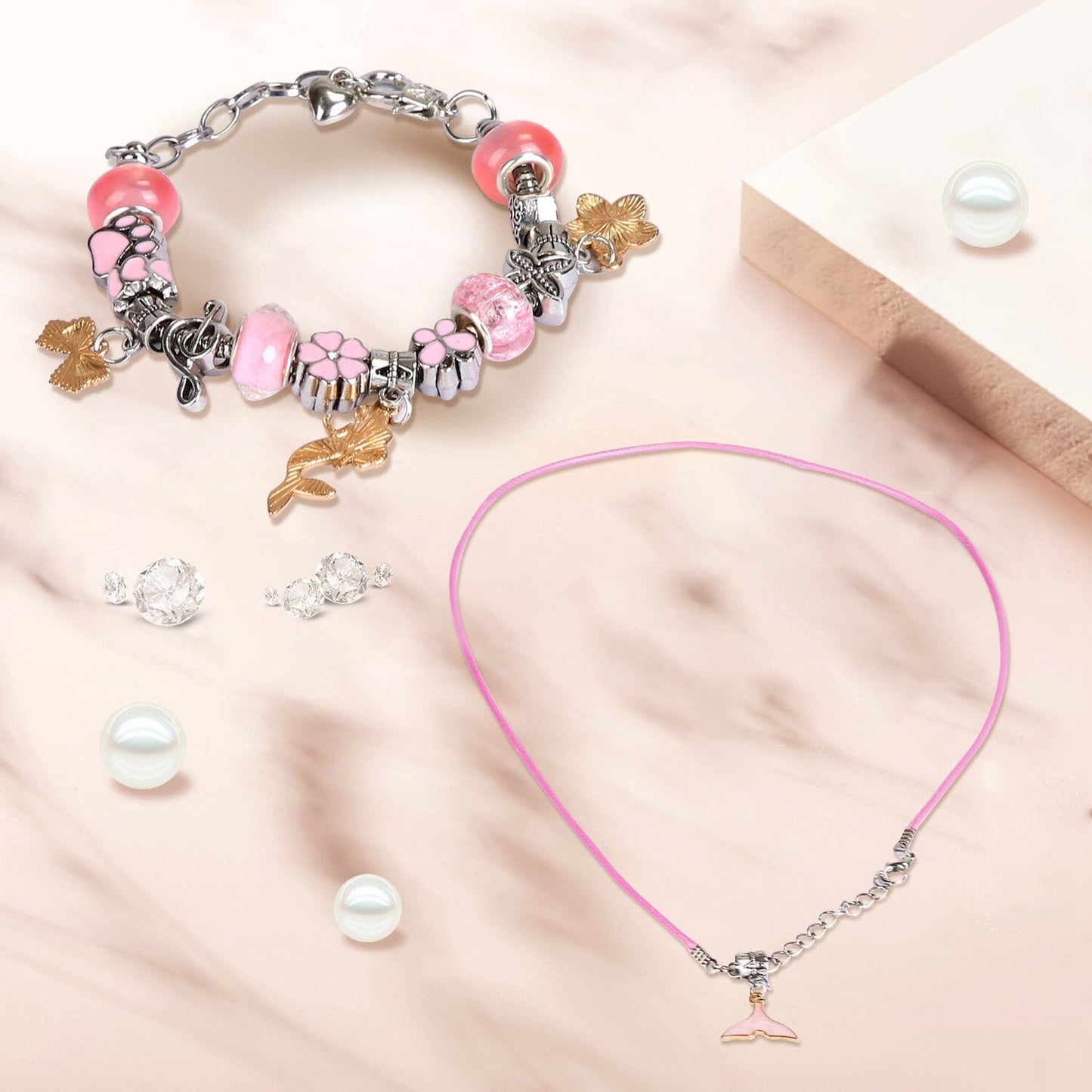 Skorter | 66 pieces: Charm bracelet making set