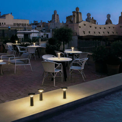Skorter | InfiNight - Modern table lamp with touch sensor | Dimmable brightness