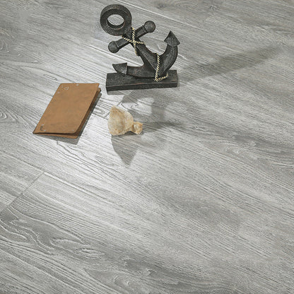 Skorter | Brown Laminate Flooring Scratch Resistant Natural Oak Laminate with Click Lock
