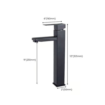 Skorter | Basic Centered Faucet Monochrome Faucet Sink Bathroom Faucet