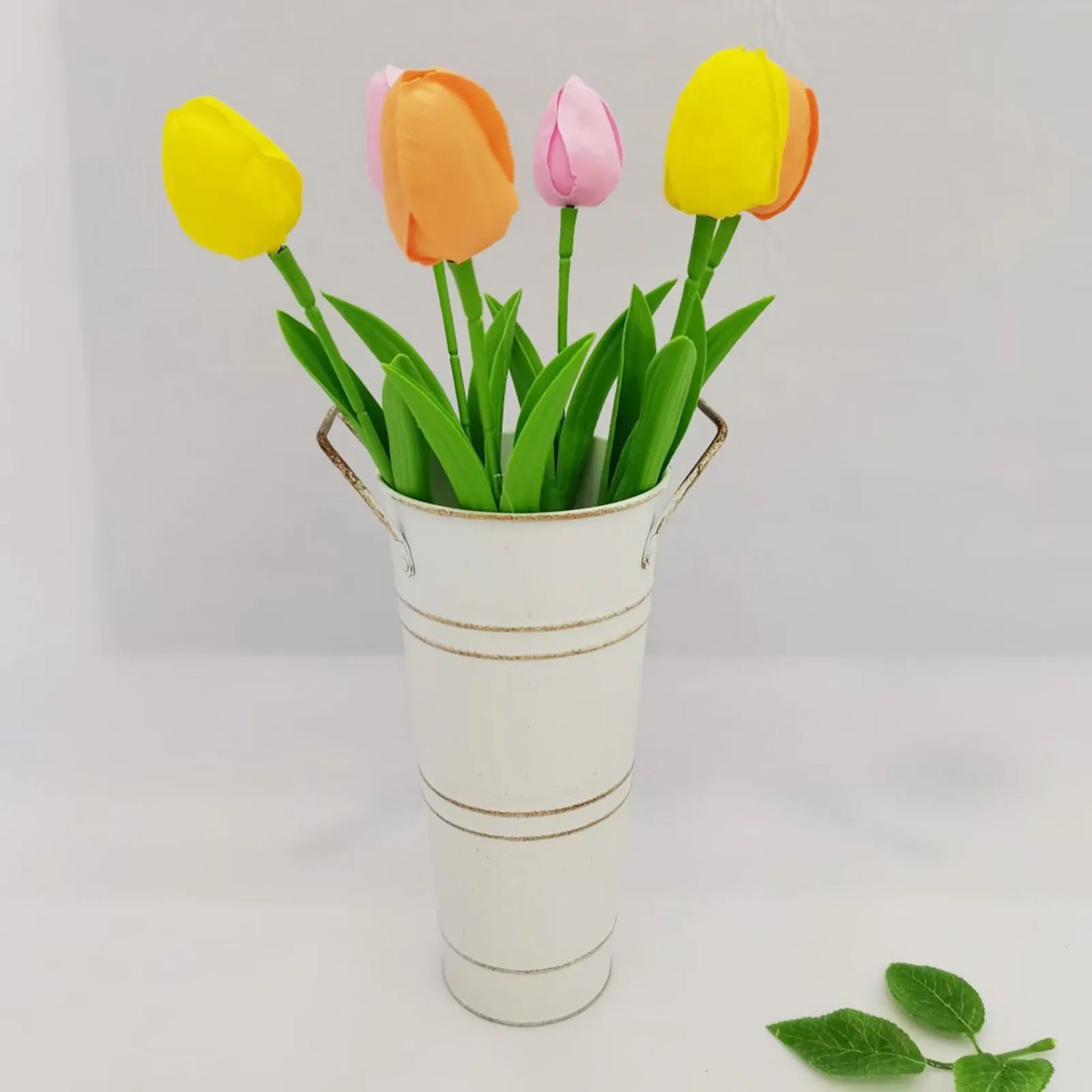 Skorter | Retro Iron Flower Bucket with Handles – Decorative Metal Flower Pot for Home