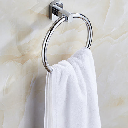 Skorter | Contemporary Bathroom Accessories Hardware Set in Silver Metal