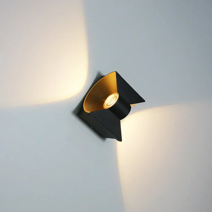 Skorter | LumiWall – Waterproof LED Outdoor Lighting for Garden & Terrace – Energy-saving Wall Lamp