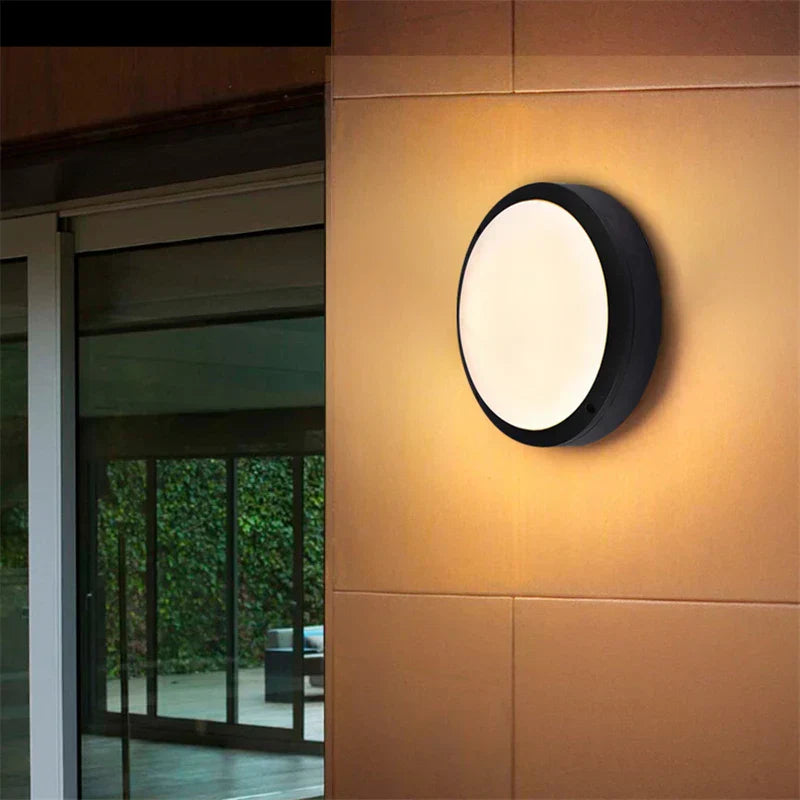 Skorter | RadiantGlow - LED Outdoor Wall Lamp