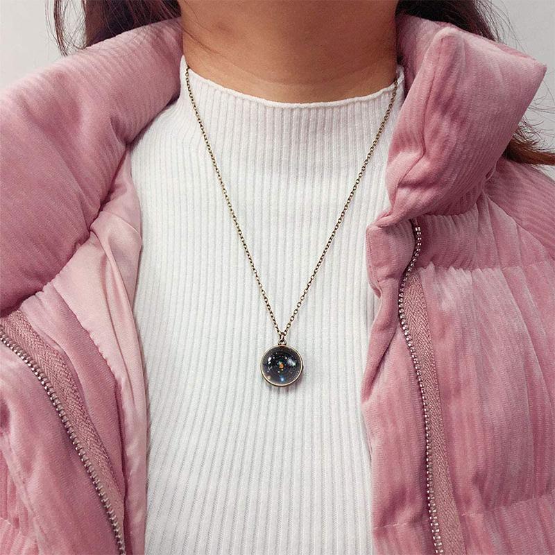 Skorter | Dubbelsidigt halsband med galax i glas