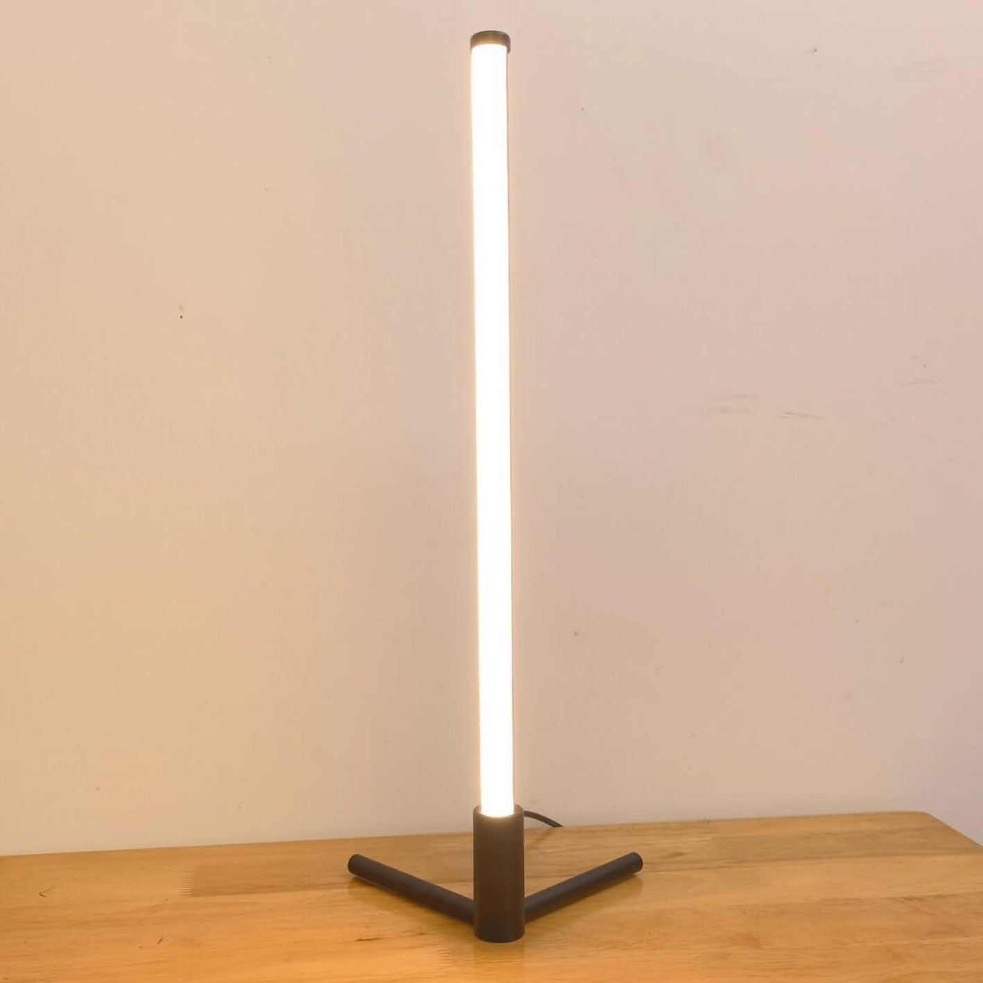 Skorter | Luminix Bar LED Table Lamp | Minimalist Design | Night Light & Ambient Lighting | Modern & Decorative