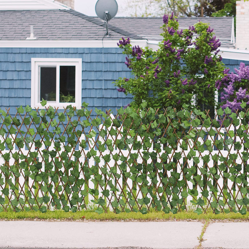 Skorter | Faux-privacy fence