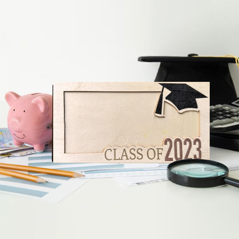 Skorter | Personalized graduation money holder
