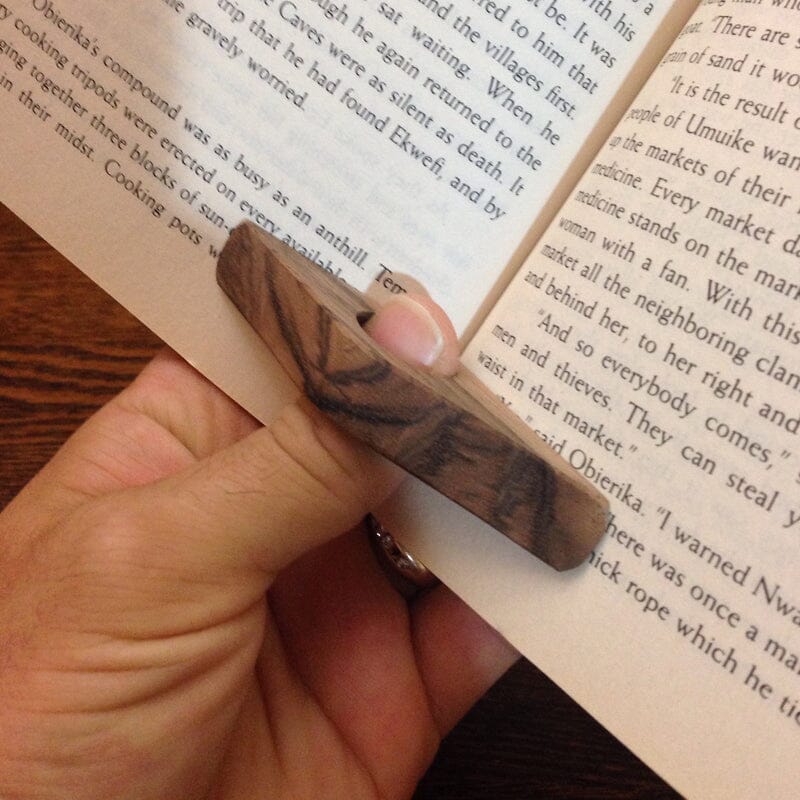 Skorter | Book reading tool made of solid wood