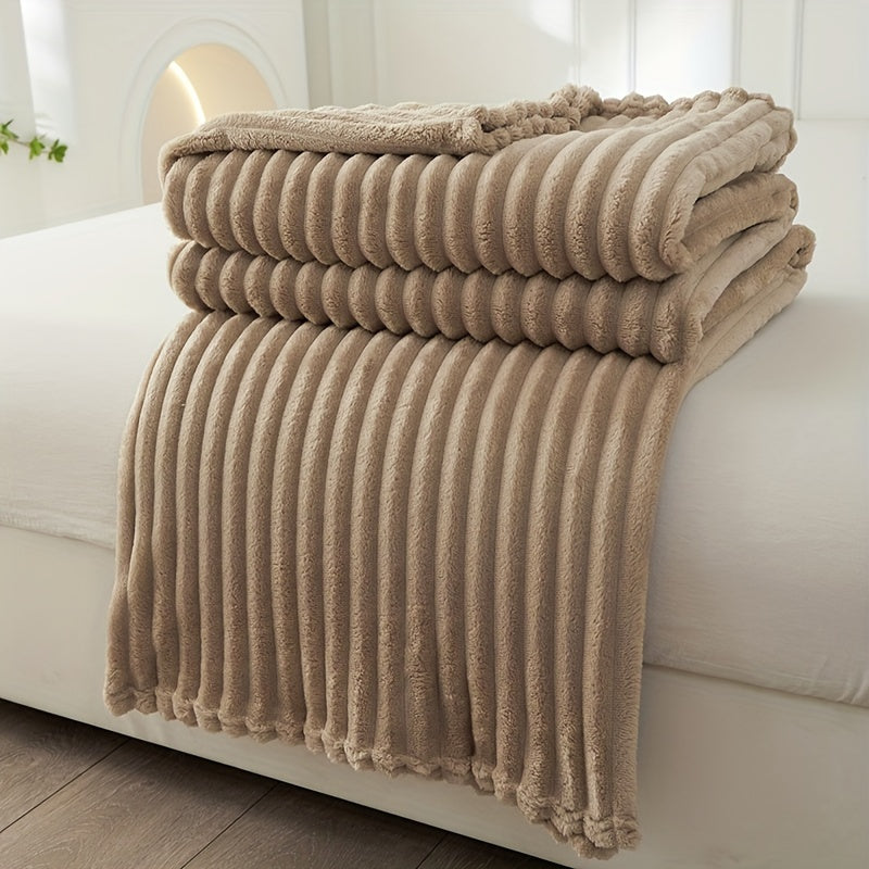 Skorter | Thick Striped Plush Rug - Soft and Skin-Friendly Sofa Blanket, Multifunctional Nap Rug