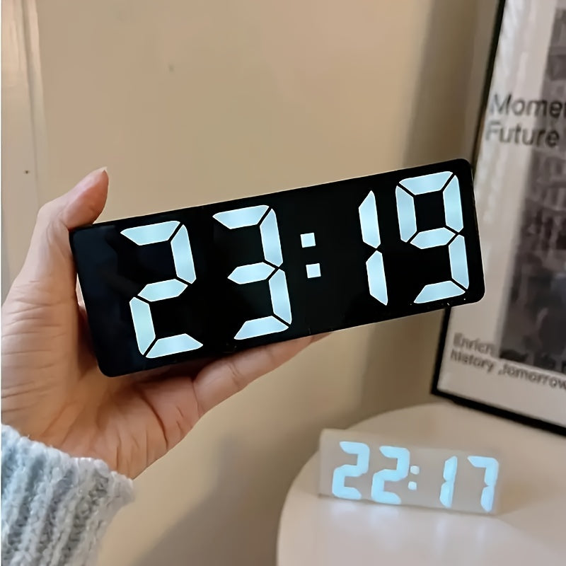 Skorter | DigiGlow - Digital alarm clock with LED screen