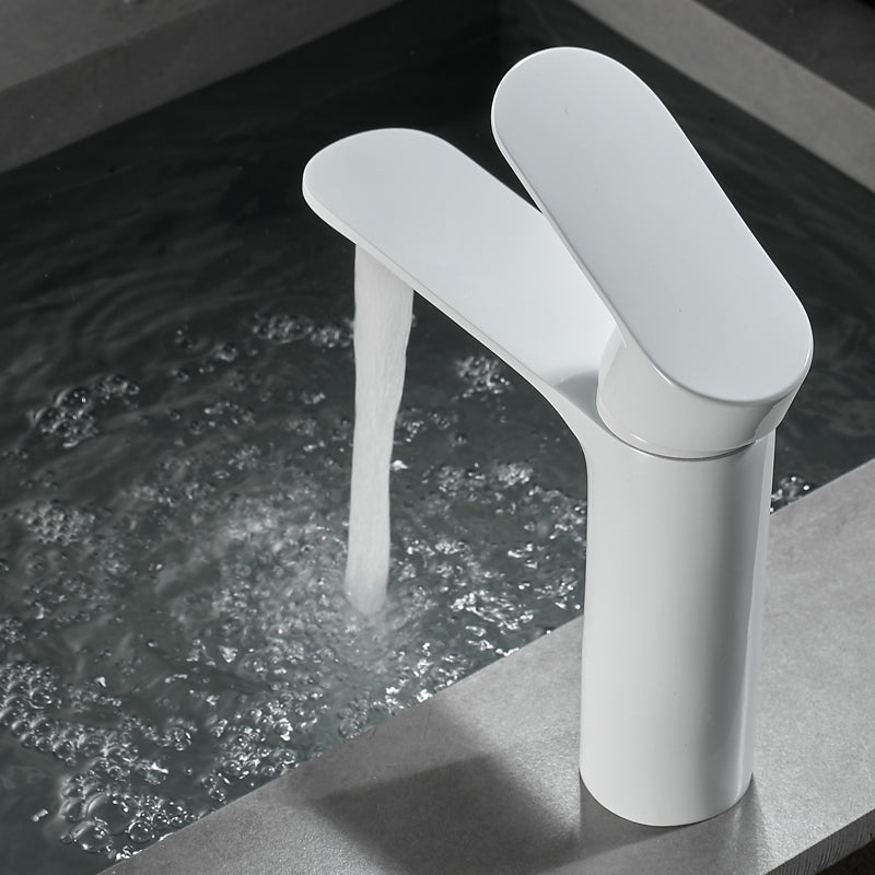 Skorter | Bathroom Sink Faucet Lever Handle Brass Single Color Bathroom Faucet