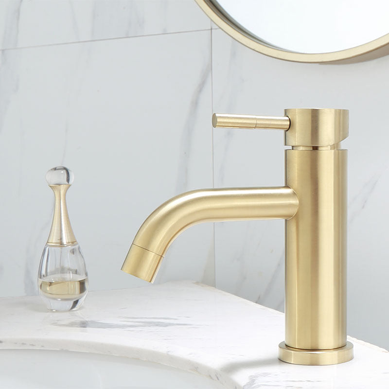 Skorter | Deck Mounted Roman Tub Faucet Low Arc Tub Faucet Set in Gold