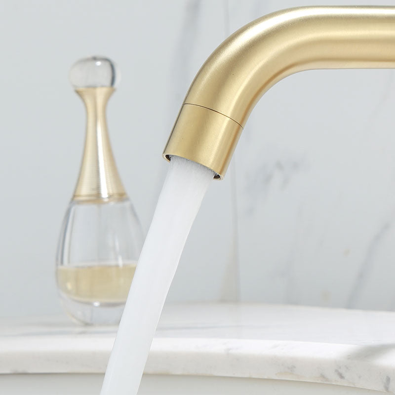 Skorter | Deck Mounted Roman Tub Faucet Low Arc Tub Faucet Set in Gold