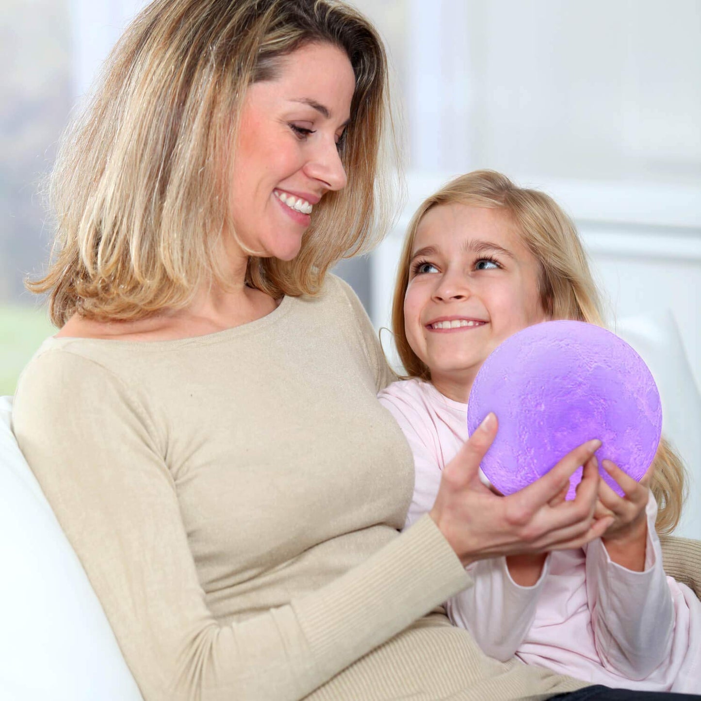 Skorter | Dtoetkd 3D Moon Lamp 6 Inches, 16 Colors, Touch Control, USB Rechargeable - Perfect Gift For Children