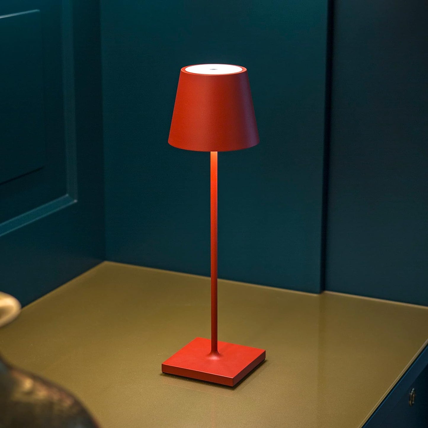 Skorter | Dimmable High Table Lamp