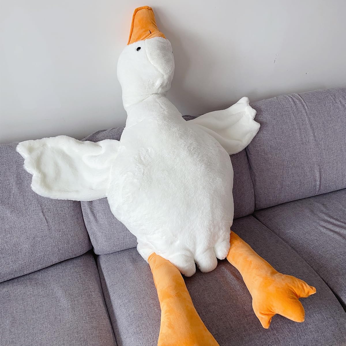 Skorter | Cuddly Giant Goose Plush – Soft Toy in Multiple Sizes