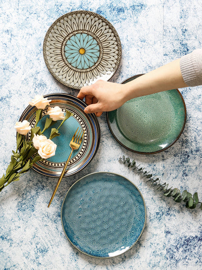 Skorter plates and round in ceramic