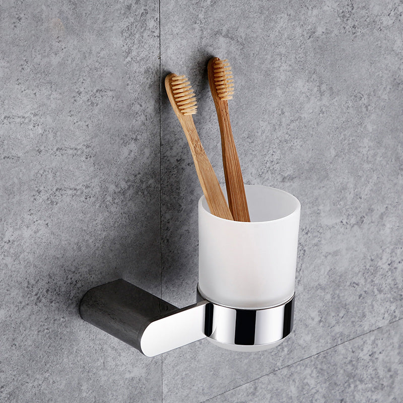 Skorter | Contemporary Bathroom Accessories Hardware Set in Silver with Soap Dish