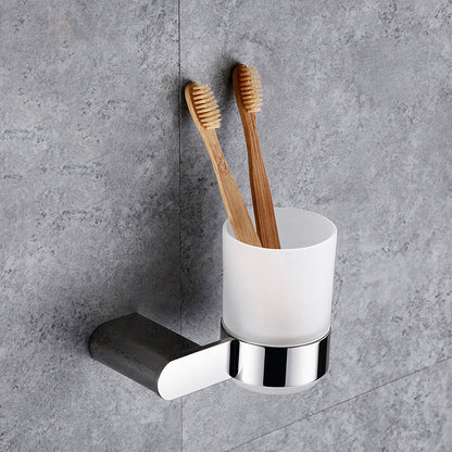 Skorter | Contemporary Bathroom Accessories Hardware Set in Silver with Soap Dish