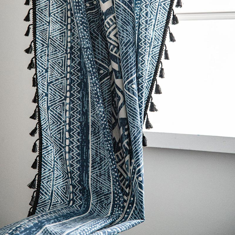 Skorter | Blue geometric pattern light-filtering curtain