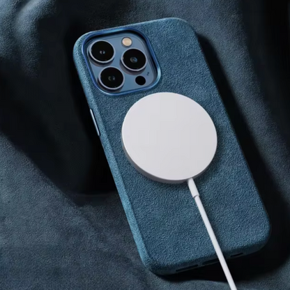 Skorter | iPhone Best MagSafe case – "Alcantara"