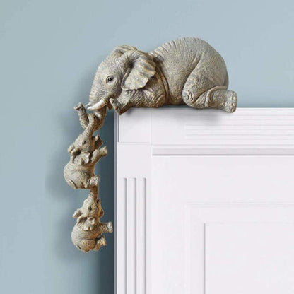 Skorter | Elephant sitter hand-painted figures