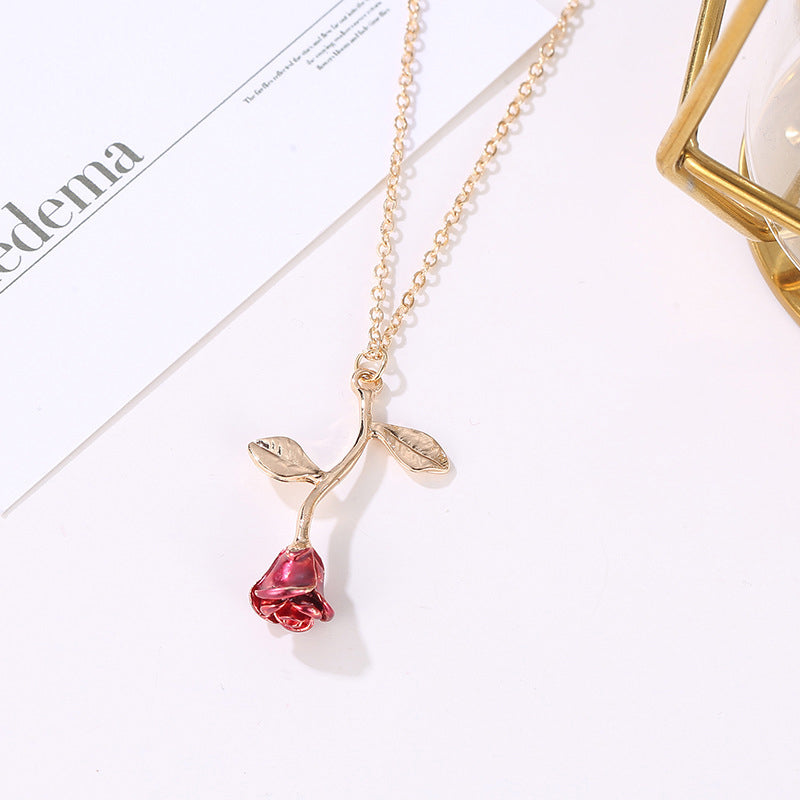 Skorter | 3D Rose Pendant Necklace