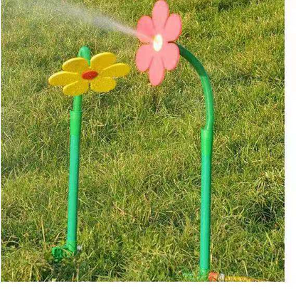 Skorter | Dancing Daisy Sprinkler – Fun Lawn Sprinkler for Garden and Pets