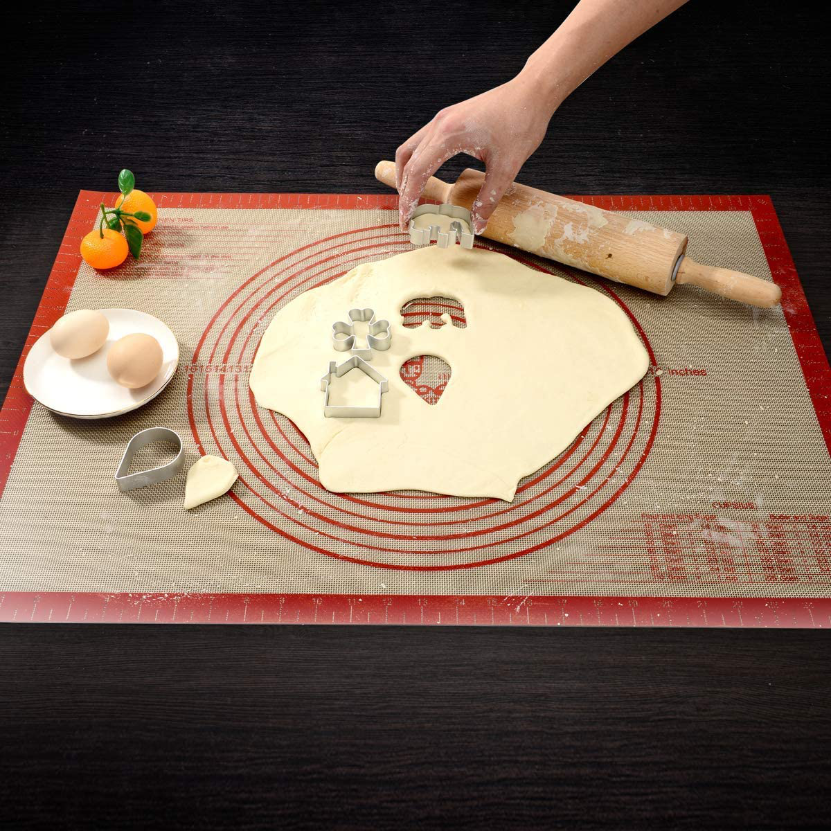 Skørter | Non-slip silicone baking mat extra large with dimensions 36''By 24'' for silicone baking mat, countertop, dough rolling mat, oven lining, fondant/pastry dough mat (Red)