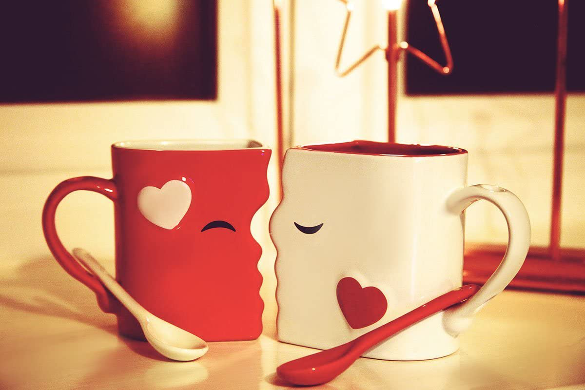 Skørter | Kiss Mug Set, Anniversary & Wedding Gifts, Exquisitely Made Two Large Cups & Spoons for Couples, For Him and Her on Valentines, Birthday, Engagement of Blu Devil