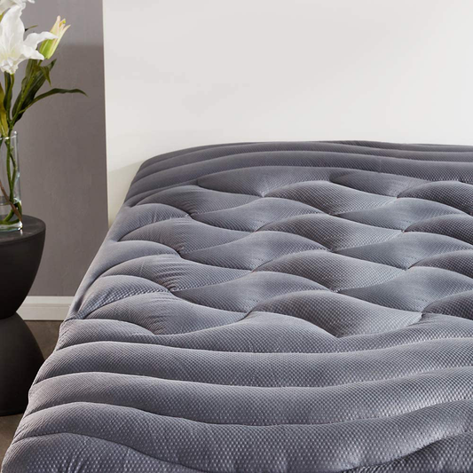 Skorter | Sleep Zone Premium Mattress Pad Cover Cooling Overfilled Fluffy Soft Top Zone Design Up to 21 Inches Deep Pocket with Elastic Skirt, Gray, Cal King