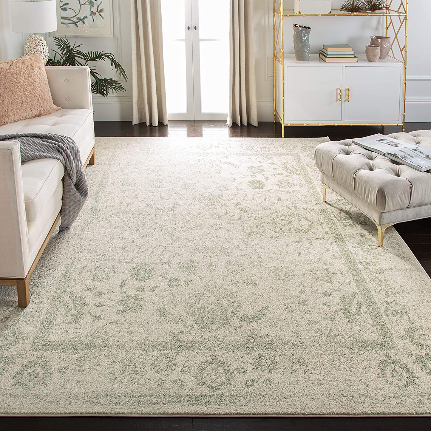 Skørter | Safavieh Adirondack Collection ADR109T Oriental Distressed Non-Shedding Stain Resistant Living Room Bedroom Runner, 2'6" x 10', Slate / Ivory