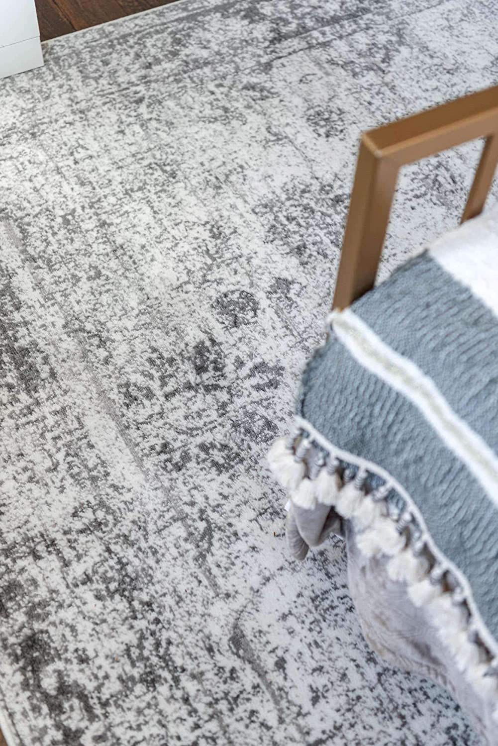 Skørter | Unique Loom Sofia Collection Area Traditional Vintage Rug, French Inspired Perfect for All Home Décor, 2' 0 x 9' 10 Runner, Ivory/Brown