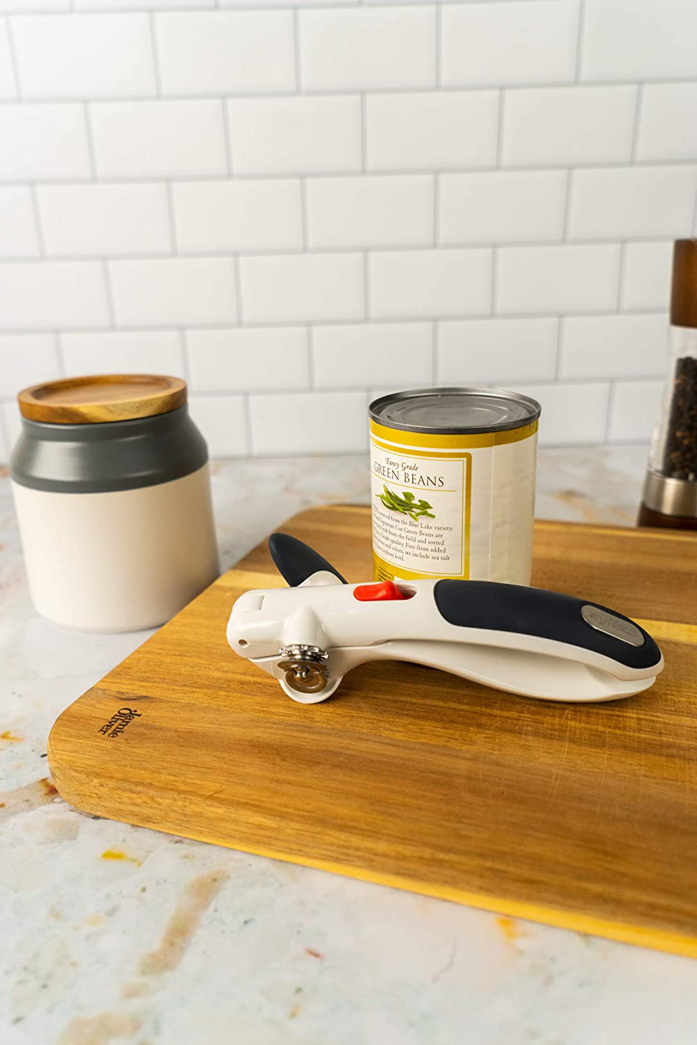 Skørter | Zyliss - 20362 ZYLISS Lock N' Lift 7" Manual Handheld Can Opener with Locking Mechanism, White/Grey