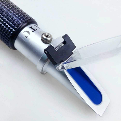 Skorter | aichose Brix Refractometer with ATC, Dual Scale - Specific Gravity & Brix, Hydrometer in Wine Production and Brewing, Homebrewing Kit