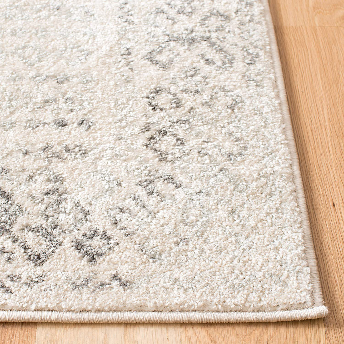 Skørter | Safavieh Tulum Collection TUL264B Moroccan Boho Worn Non-Shedding Dining Room Entry Foyer Living Room Bedroom Area Rug, 5' x 5' Round, Ivory / Turquoise