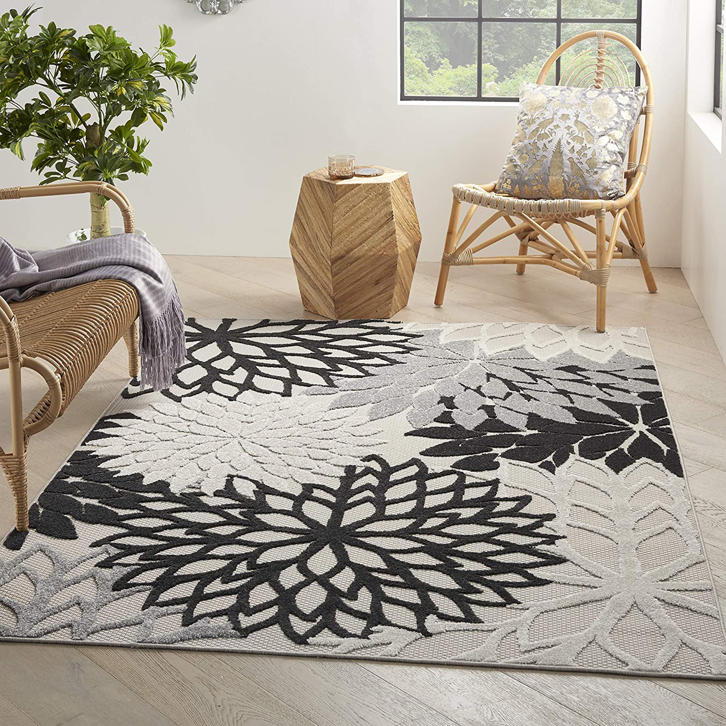 Skørter | Nourison Aloha Indoor/Outdoor Floral Black White 2'3" x 10' area rug, (10' runner)