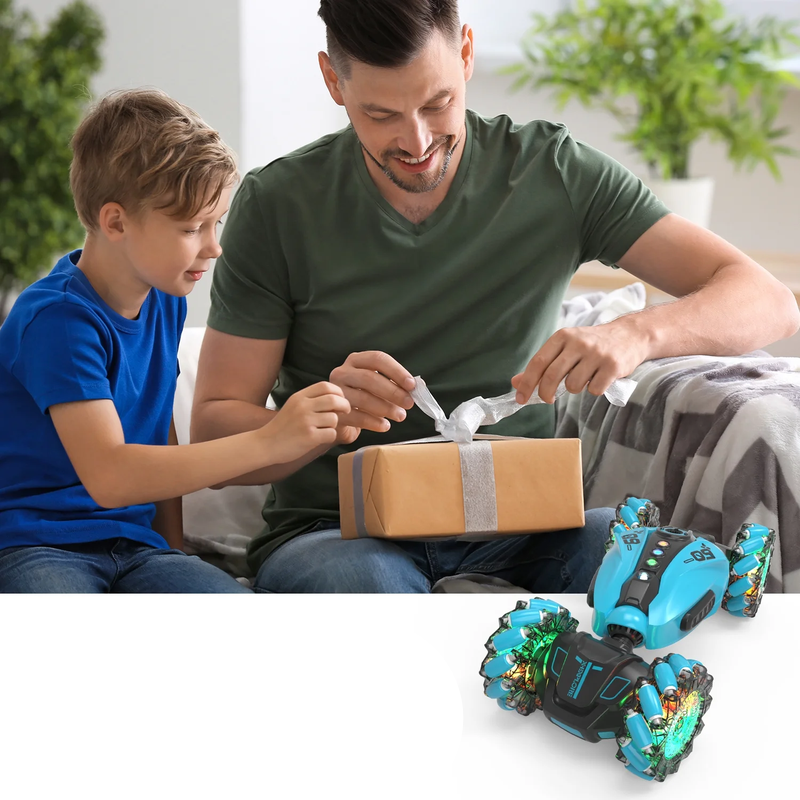 Skørter | 1:12 RC 2.4Ghz 4WD Hand Controlled RC Car with 360° Rotation, Spray, Lights and Music