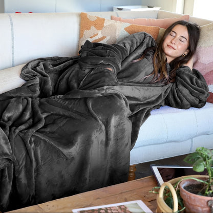 Skorter | Stay warm and cozy with this portable fleece blanket!