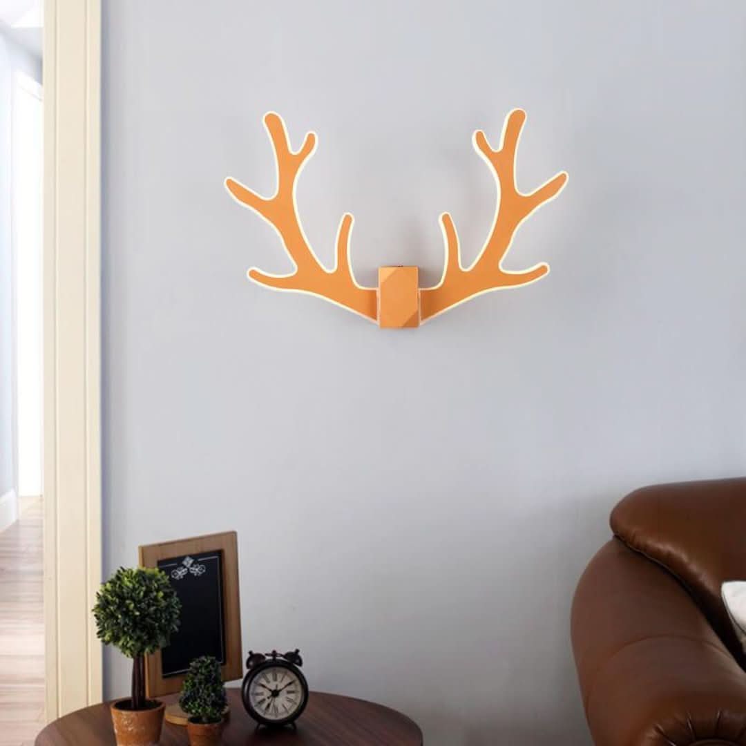 Skorter | Geweiglow - Simple Geweiformed Wall Lamp With 1 LED Arm